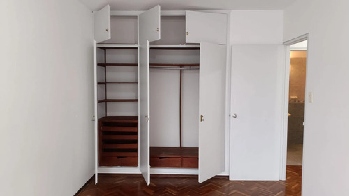 Alquiler Apartamento 2 Dormitorios Luminoso Y Seguro Centro · Foto 11