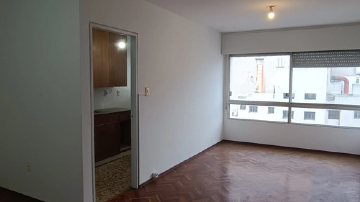 Alquiler Apartamento 2 Dormitorios Luminoso Y Seguro Centro · Foto 1