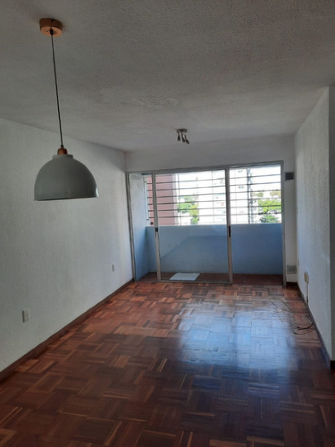 Alquiler de apartamento 2 dormitorios en Tres Cruces · Foto 2