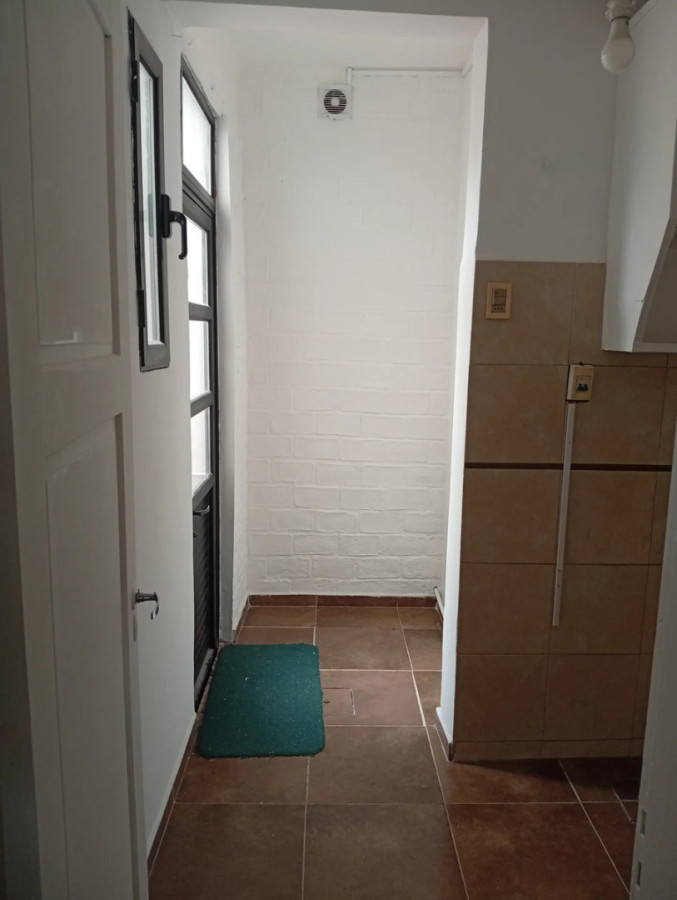 Alquiler Apartamento 2 Dormitorios Al Frente En Malvin · Foto 3