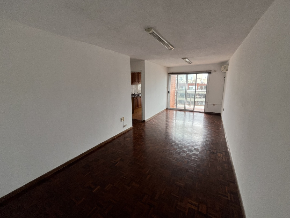 Alquiler Apartamento 2 Dormitorios Balcón Garaje En Pocitos Nuevo