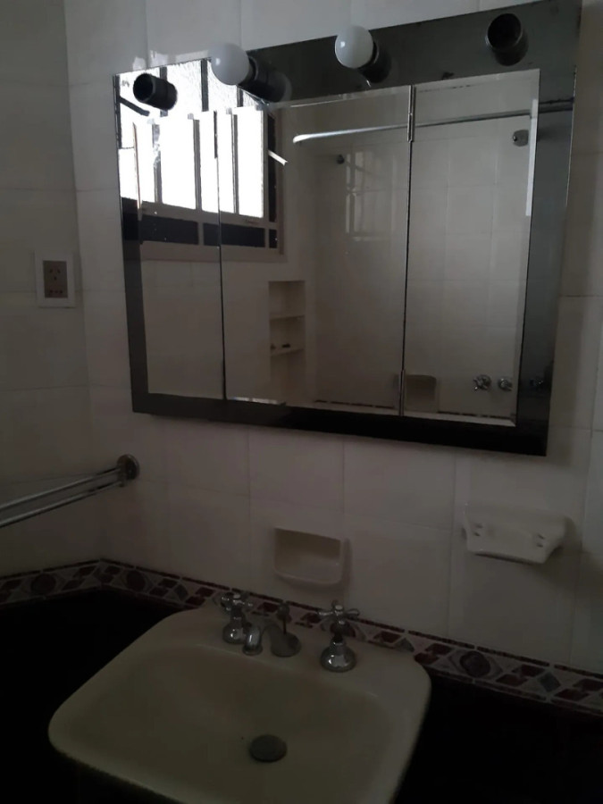 Alquiler Apartamento 2 Dormitorios 2 Baños Terraza Centro · Foto 2