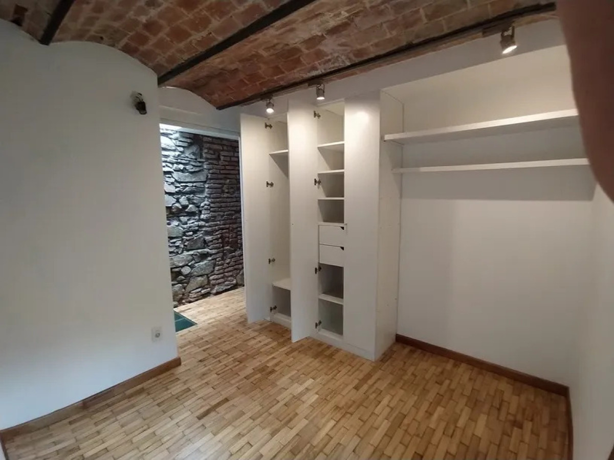 Alquiler Apartamento De 2 Dormitorios Muy Luminoso En Cordón
