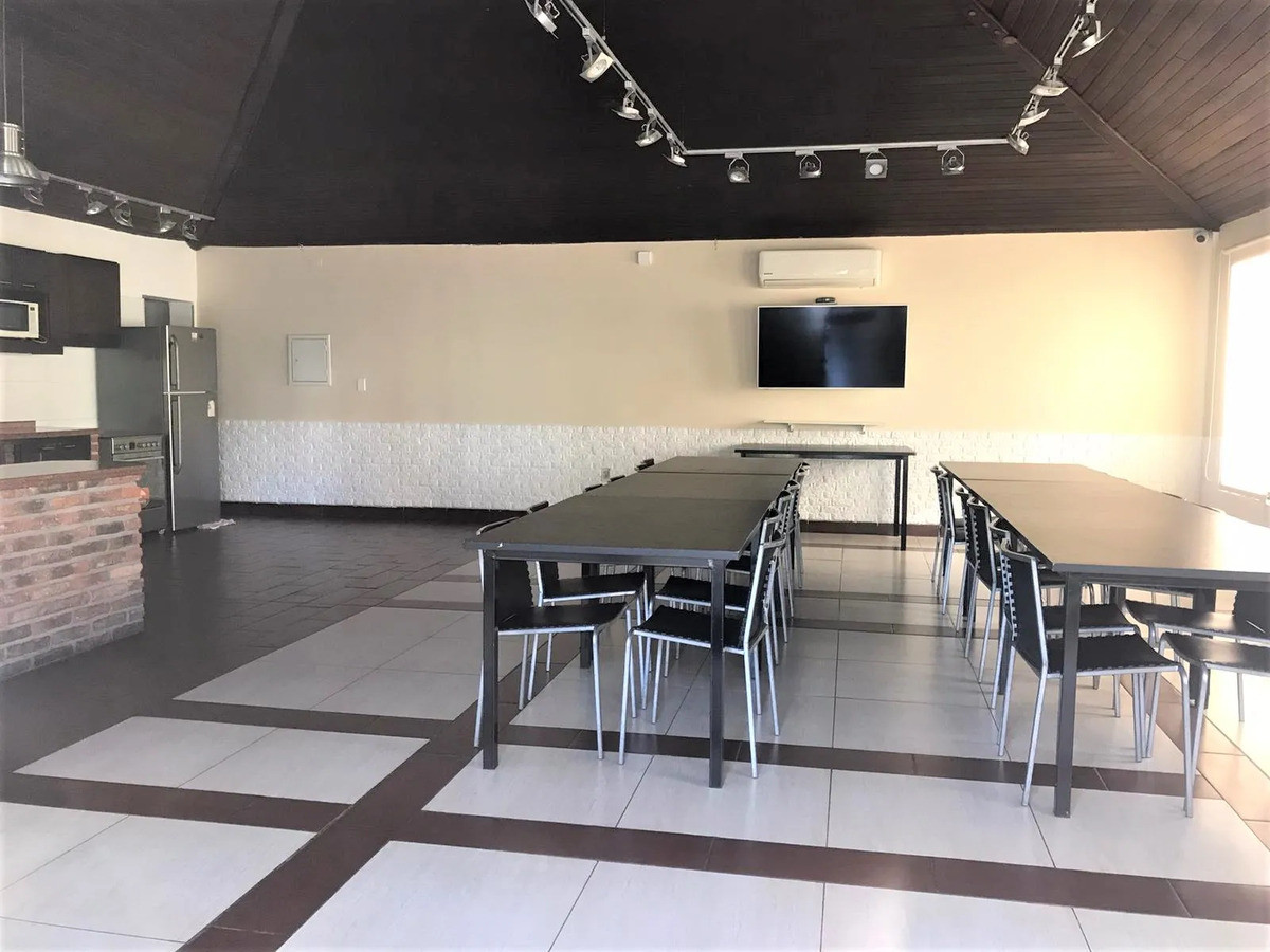Alquiler Apartamento 4 Dormitorios 3 Baños En Puerto Buceo · Foto 10