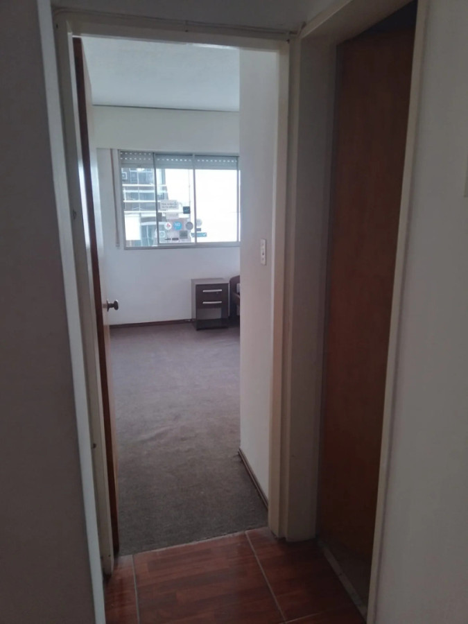 Alquiler Apartamento Amueblado 1 Dormitorio Luminoso Zona Cordón · Foto 6