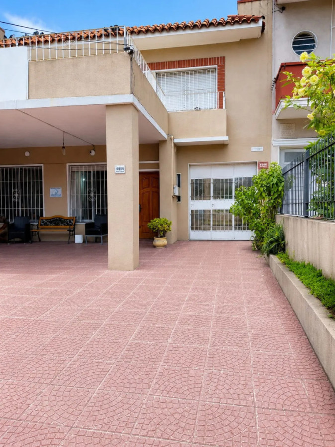 Alquiler Apartamento 2 Dormitorios Patio Con Parrillero Sin Gastos Comunes En Malvin