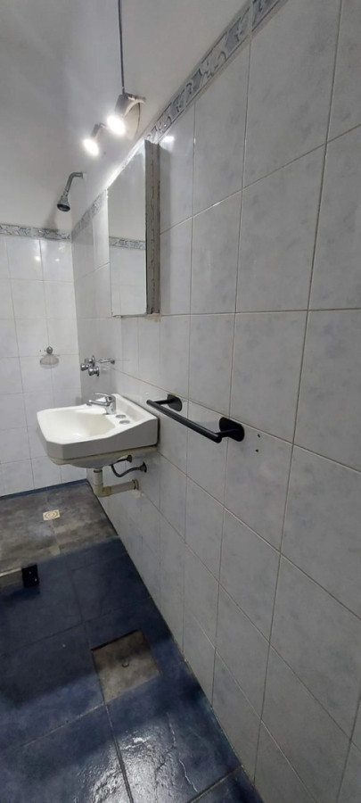 Alquiler Apartamento 1 Dormitorio Con Patio Sin Gastos Comunes En Capurro · Foto 12