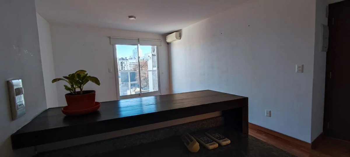Alquiler Apartamento 2 Dormitorios Excelente Estado En Cordón · Foto 1