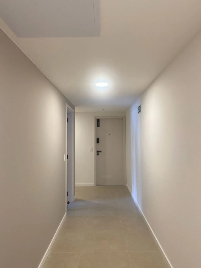 Alquiler De Monoambiente Con Balcón Excelente Estado En Cordón · Foto 12