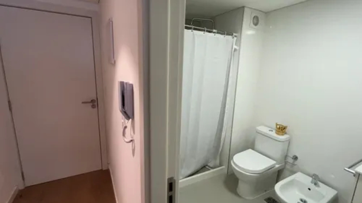 Alquiler Amplio Monoambiente A Estrenar Opción Garaje Cordón · Foto 7
