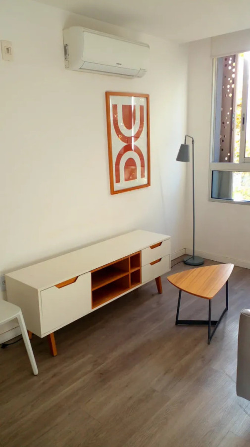 Alquiler Apartamento De 1 Dormitorio Amoblado Y Equipado Edificio Moderno Con Seguridad En Centro · Photo 3