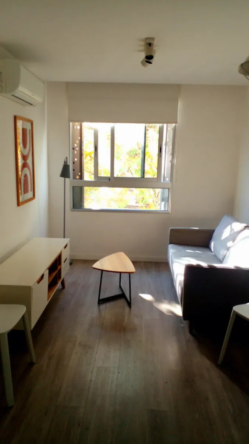 Alquiler Apartamento 1 Dormitorio Amueblado Edificio Moderno En Centro · Foto 1