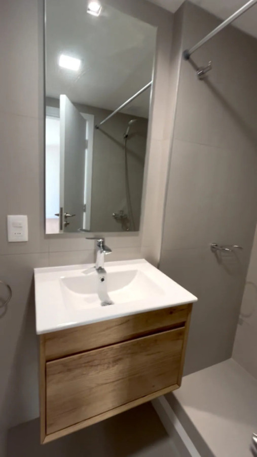 Alquiler Apartamento A Estrenar Semiequipado De 1 Dormitorio Al Frente Tres Cruces · Foto 9