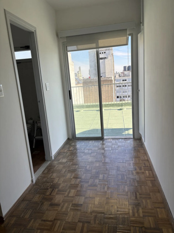 Alquiler Penthouse 2 Dormitorios Gran Terraza Garaje En Centro · Foto 8
