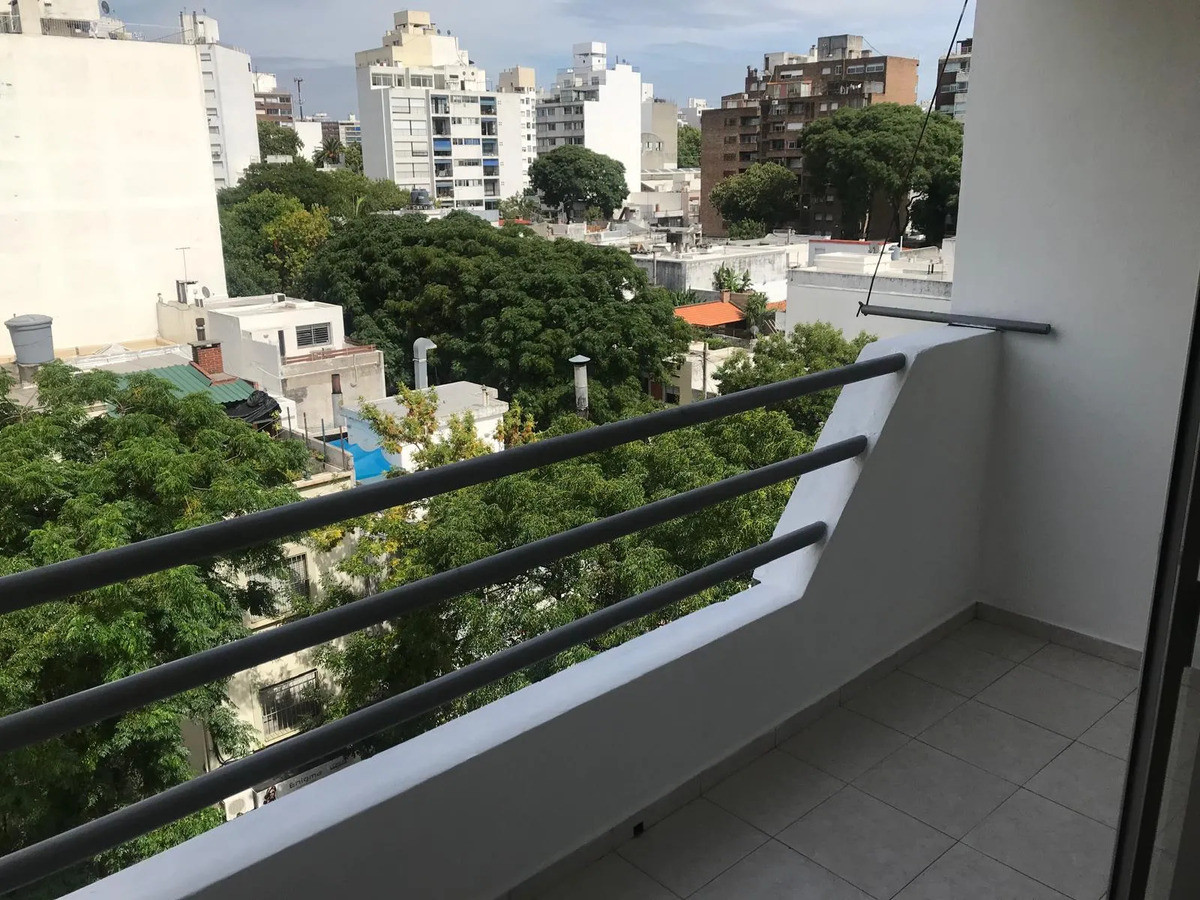 Alquiler Apartamento 1 Dormitorio Amplio Con Garaje En Pocitos · Foto 3