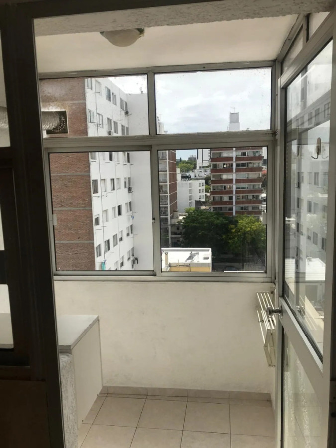 Alquiler Apartamento 1 Dormitorio Amplio Con Garaje En Pocitos · Foto 7