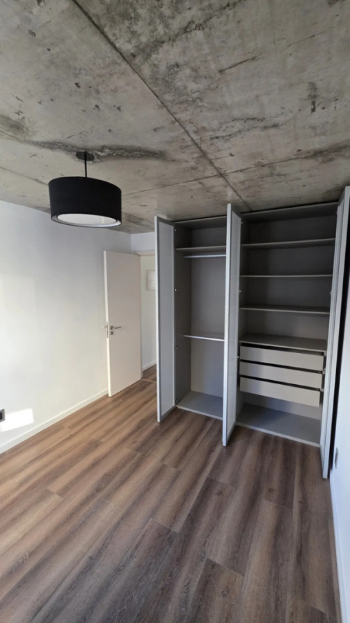 Alquiler Apartamento De 1 Dormitorio Balcón Al Frente Muy Luminoso Garaje En Pocitos Nuevo · Foto 11