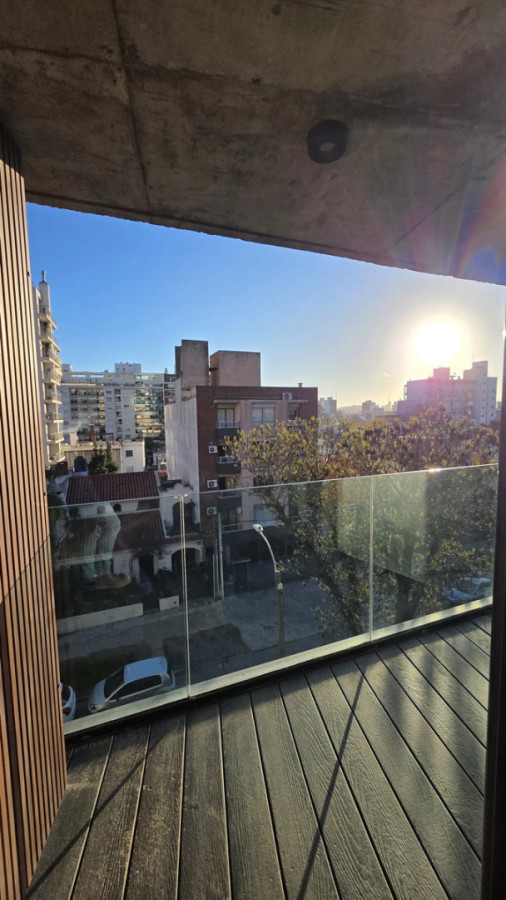 Alquiler Apartamento De 1 Dormitorio Balcón Al Frente Muy Luminoso Garaje En Pocitos Nuevo · Foto 5