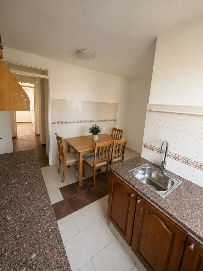 Alquiler Apartamento 3 Dormitorios Amplio Y Cómodo Excelente Zona Impecable Estado En Punta Gorda · Foto 6