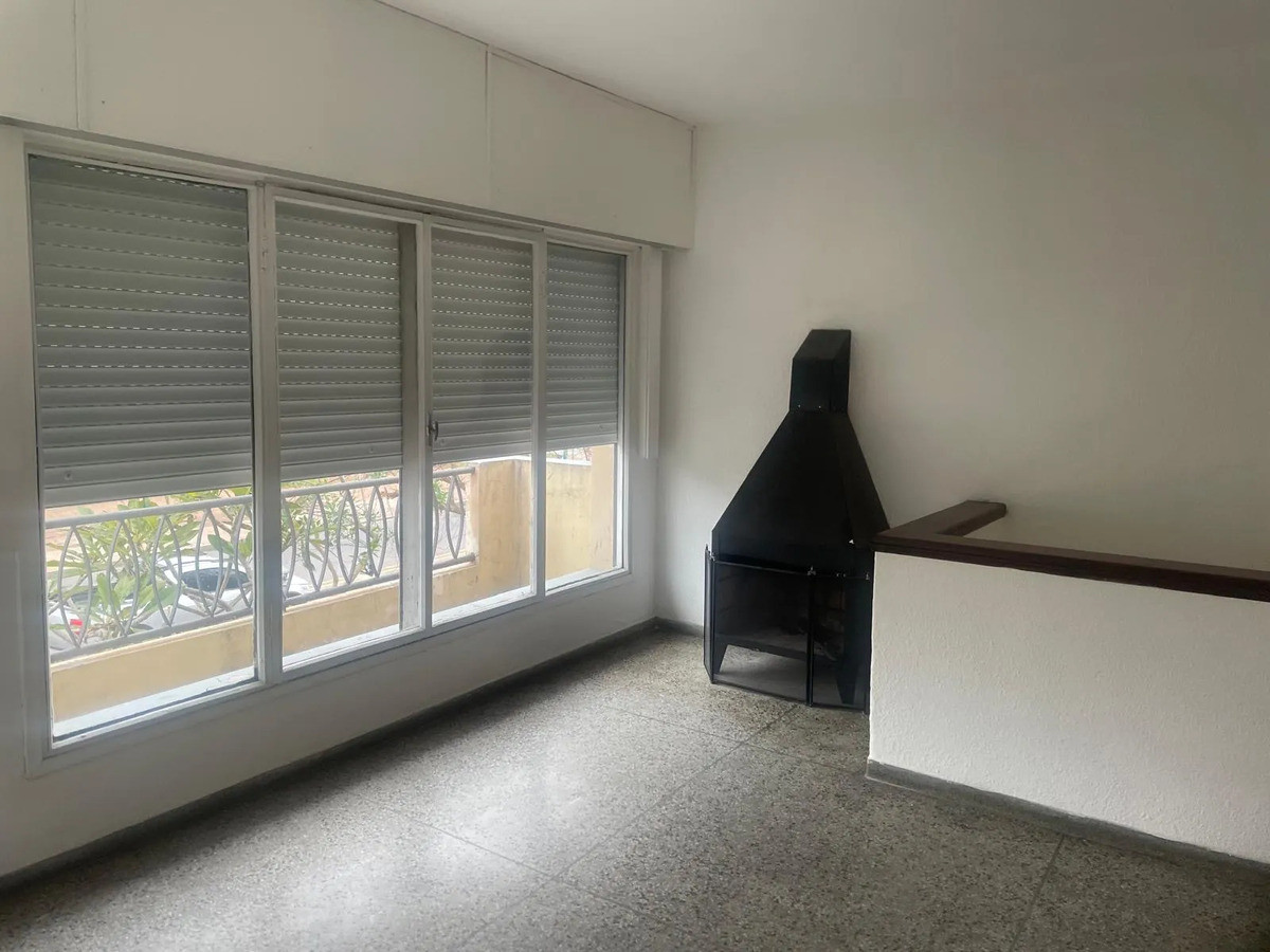 Departamento en alquiler con baja de precio en Larrañaga