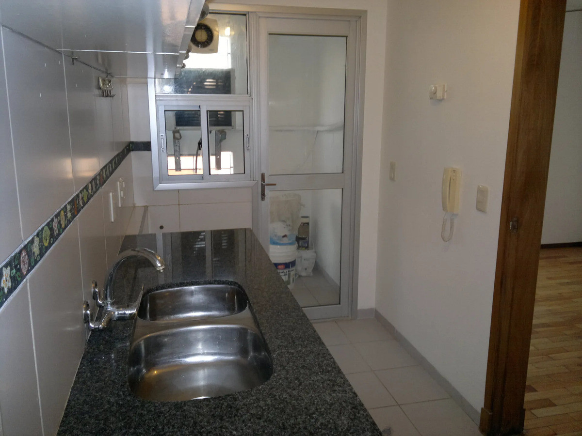 Alquiler Apartamento 1 Dormitorio Terraza Con Vista A La Bahía En Aguada · Foto 6