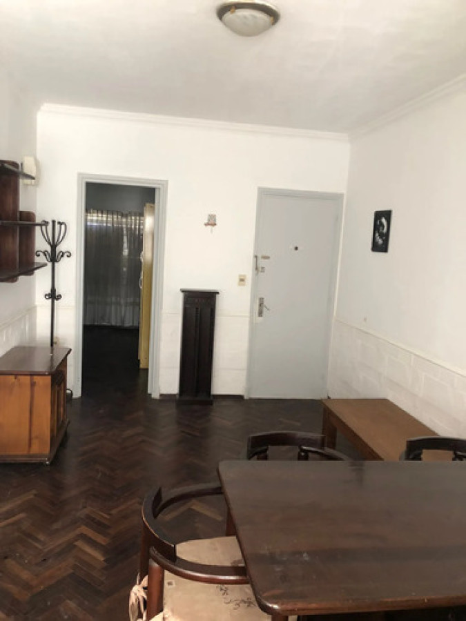 Alquiler Apartamento 1 Dormitorio En Planta Baja Con Patio Semiamoblado Tres Cruces · Foto 4