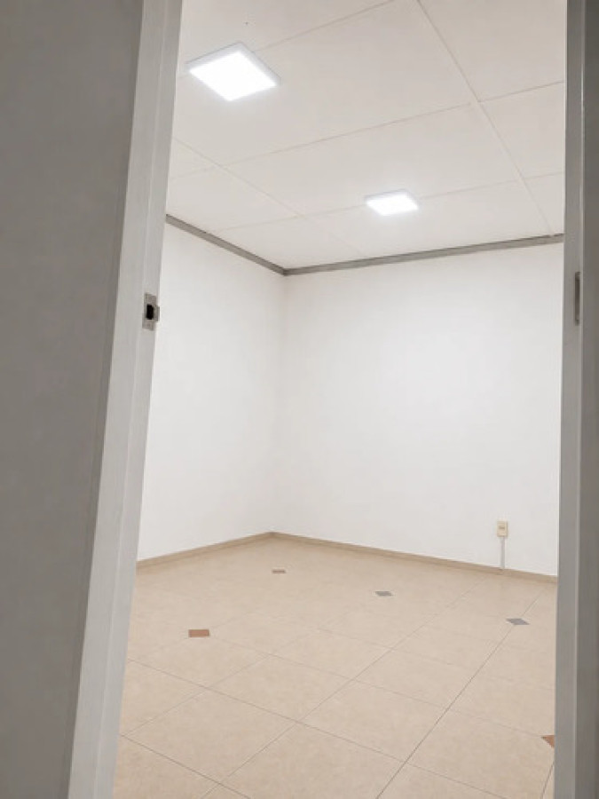 Alquiler Excelente Local Comercial De 150mts En La Aguada · Foto 5