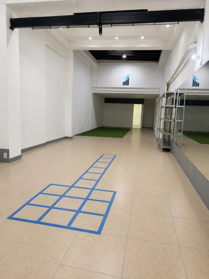 Alquiler Excelente Local Comercial De 150mts En La Aguada · Foto 6