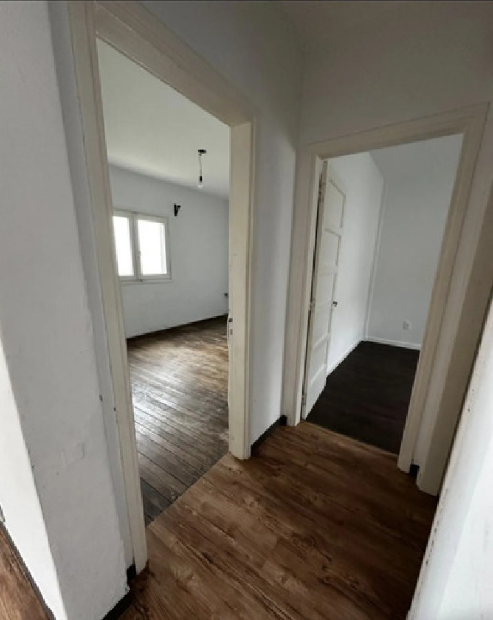 Alquiler Apartamento De 2 Dormitorios Balcón Frente A Rambla Bajos Gastos En Ciudad Vieja · Foto 8