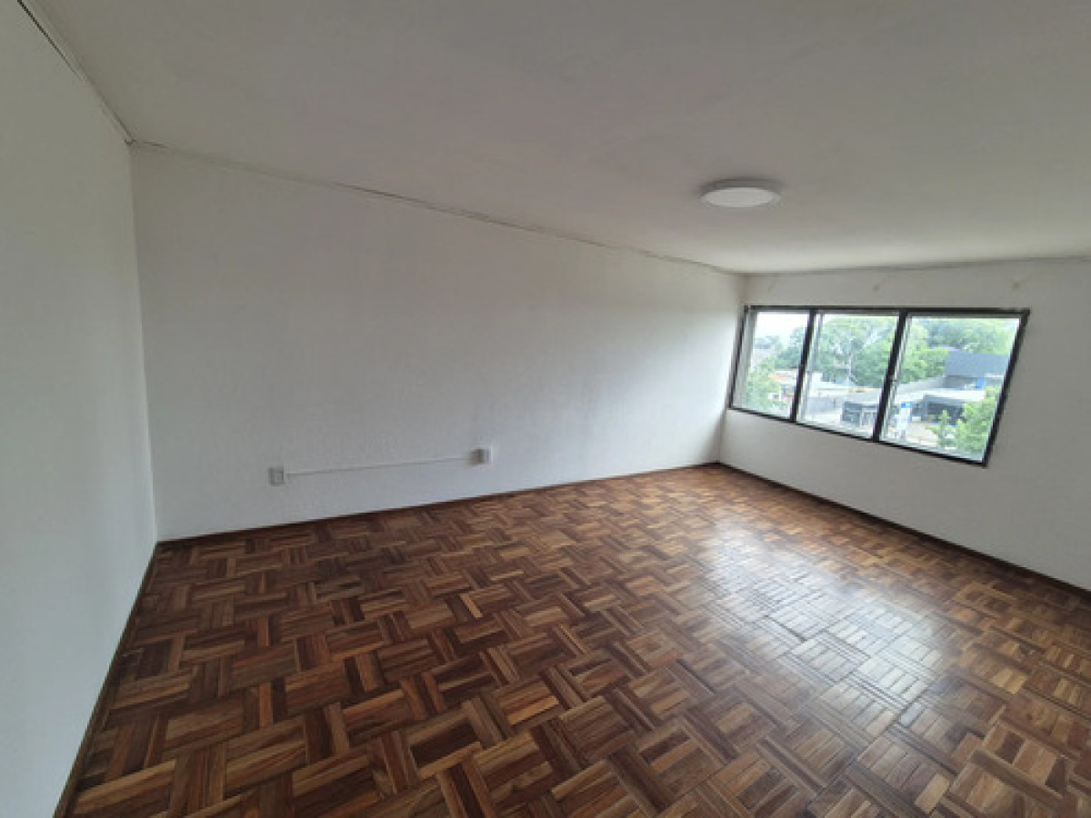 Alquiler Apartamento 3 Dormitorios Amplio Y Luminoso Excelente Ubicación En Malvin · Foto 3