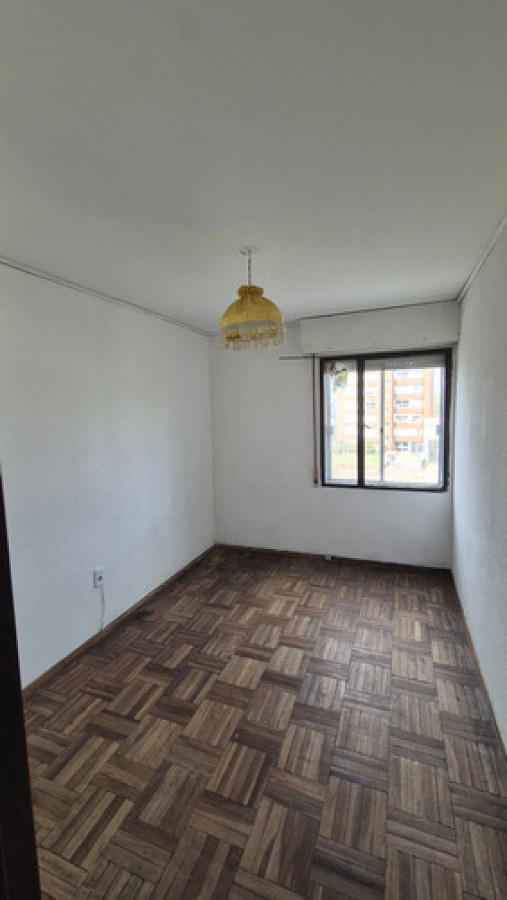 Alquiler Apartamento 3 Dormitorios Amplio Y Luminoso Excelente Ubicación En Malvin · Foto 7