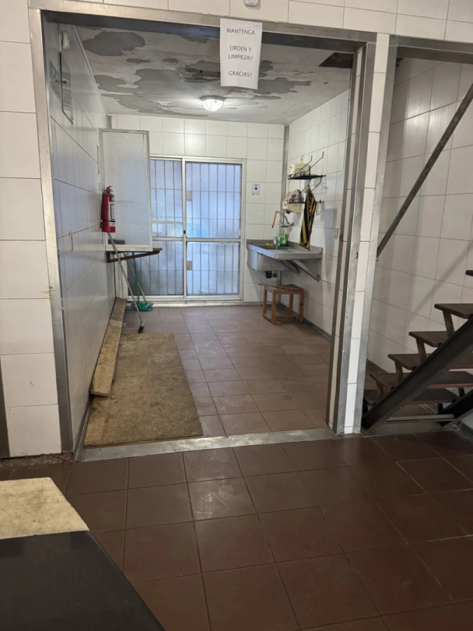 Alquiler De Local Comercial 98m2 Sin Gastos Comunes En Larrañaga · Foto 5