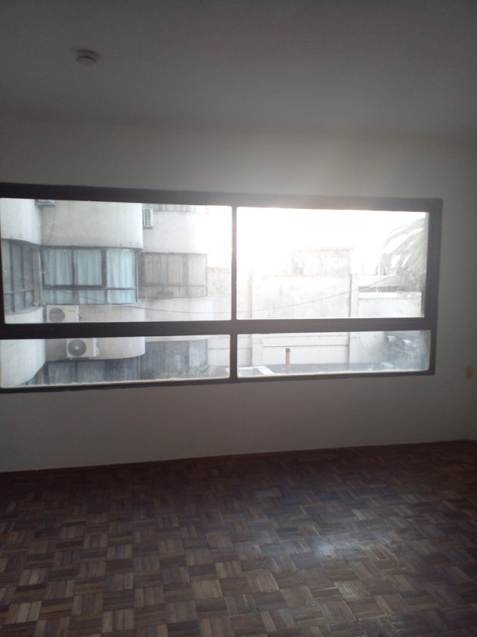 Alquiler De Monoambiente Excelente Ubicación En Cordón · Foto 1