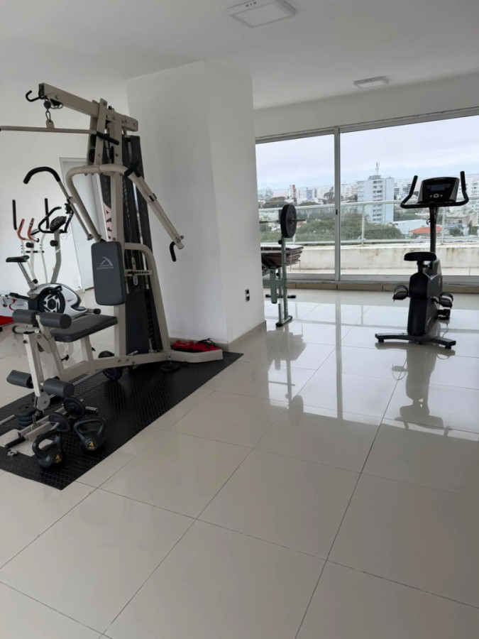 Alquiler Apartamento De 2 Dormitorios Con Garaje Amenities En Malvin · Foto 11