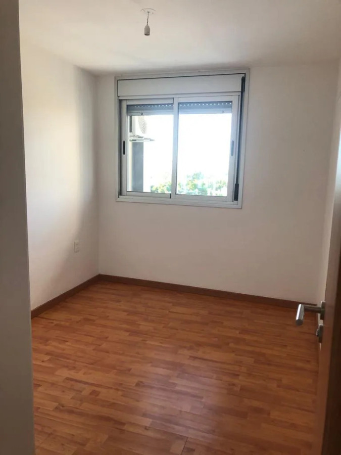 Alquiler Apartamento De 1 Dormitorio Muy Luminoso Vista Despejada En Tres Cruces · Foto 4