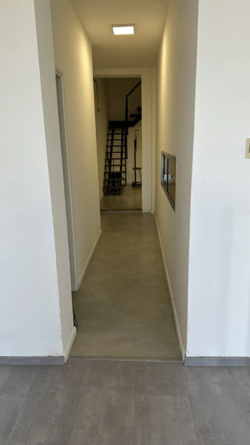 Alquiler Apartamento De 2 Dormitorios Amplio Excelente Estado En Ciudad Vieja · Foto 9