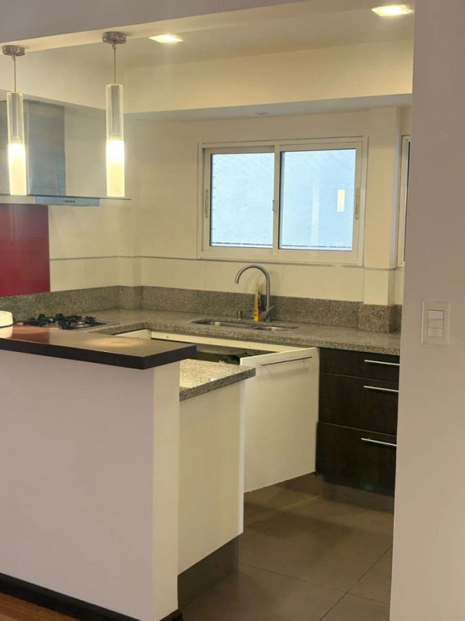 Alquiler Apartamento A Nuevo De 2 Dormitorios 2 Baños En Centro · Foto 9