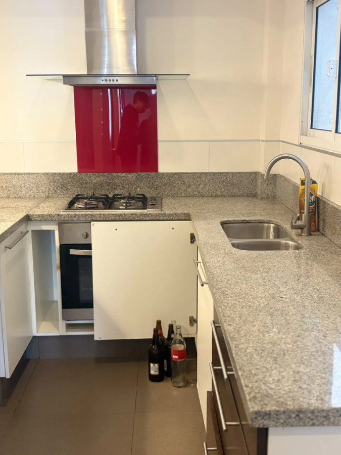 Alquiler Apartamento A Nuevo De 2 Dormitorios 2 Baños En Centro · Foto 8