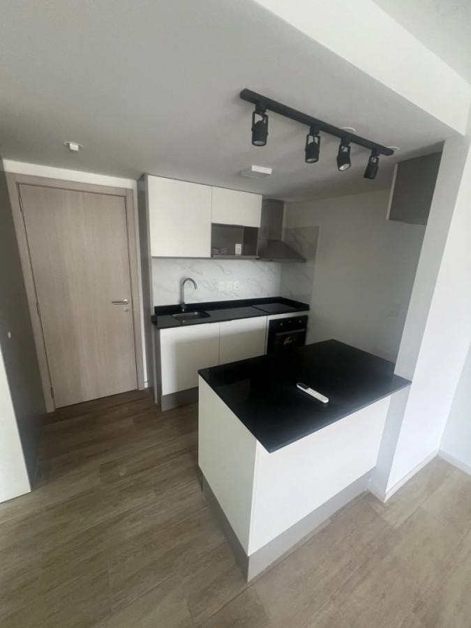 Alquiler Apartamento Nuevo De 1 Dormitorio Gran Terraza Con Parrillero En Cordón · Foto 4