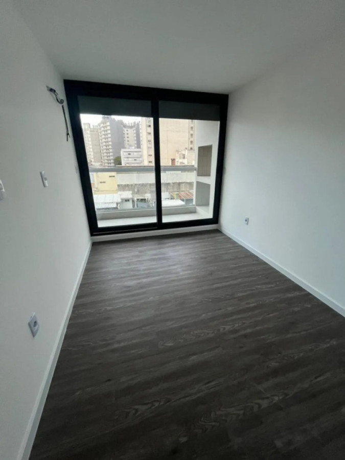 Alquiler Apartamento De 1 Dormitorio Con Terraza Y Parrillero Garaje En Cordón · Foto 7