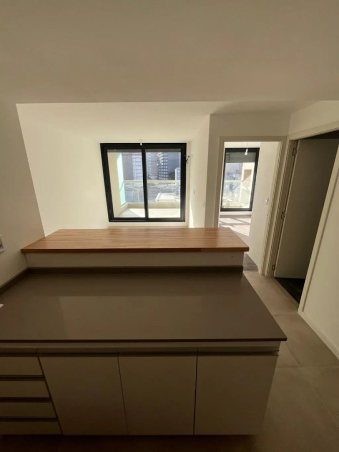 Alquiler Apartamento De 1 Dormitorio Con Terraza Y Parrillero Garaje En Cordón · Foto 1
