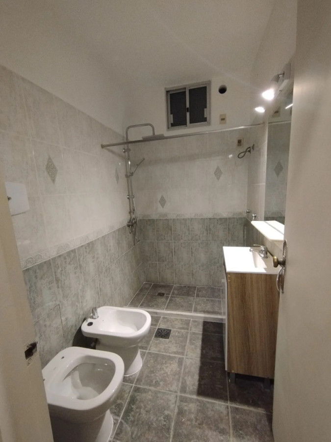 Alquiler Apartamento De 1 Dormitorio Amplio Y Luminoso En Centro · Foto 8