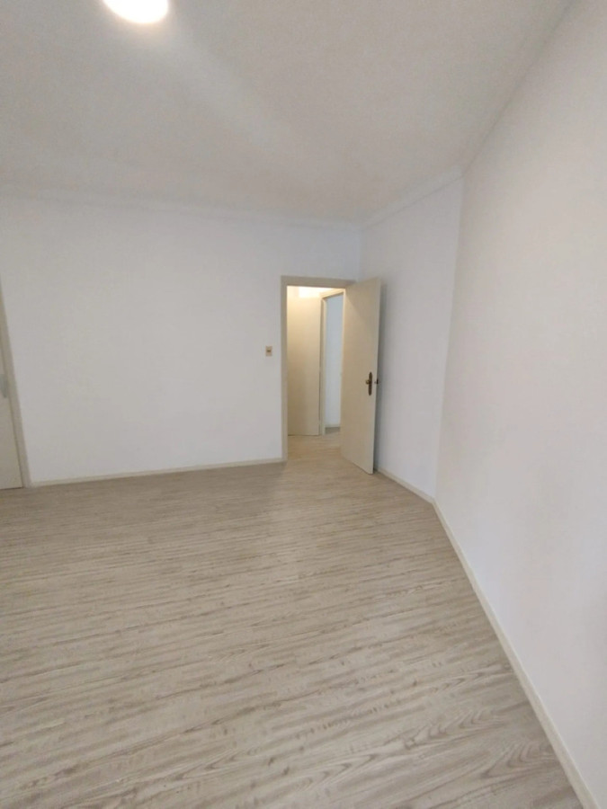 Alquiler Apartamento De 1 Dormitorio Amplio Y Luminoso En Centro · Foto 6