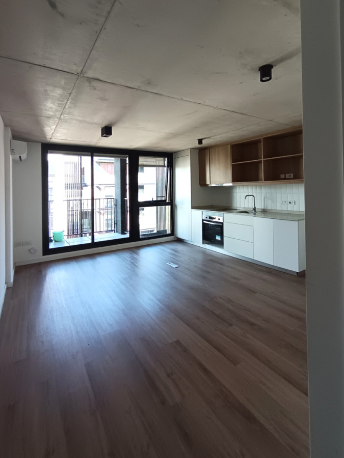 Alquiler Apartamento Nuevo De 1 Dormitorio Con Balcón Al Frente En Centro · Foto 4