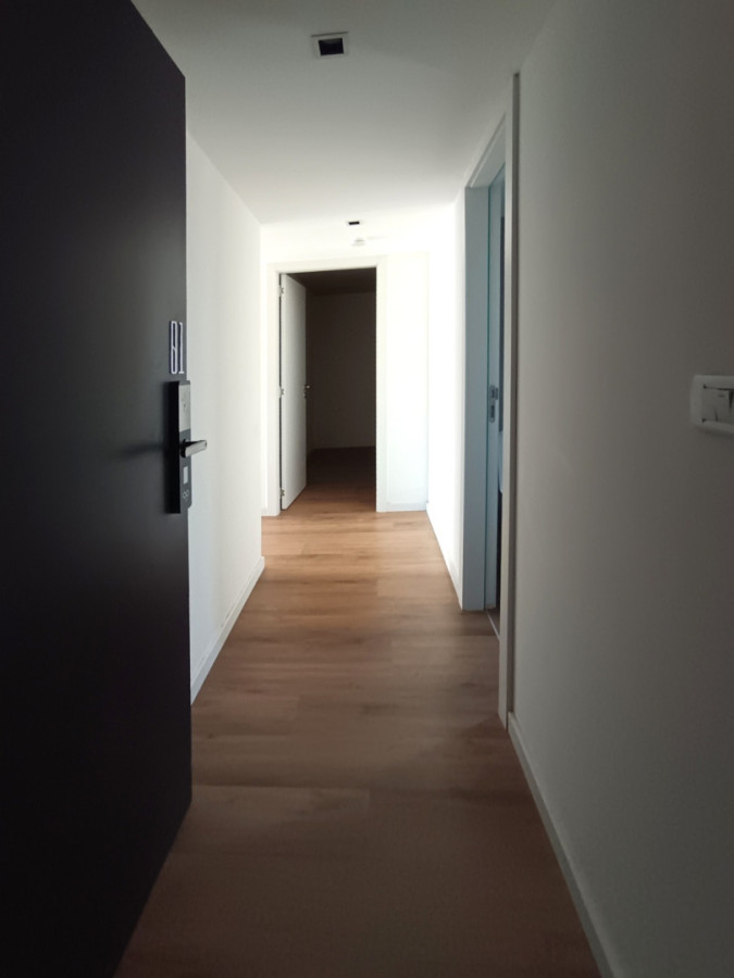 Alquiler Apartamento Nuevo De 1 Dormitorio Con Balcón Al Frente En Centro · Foto 2