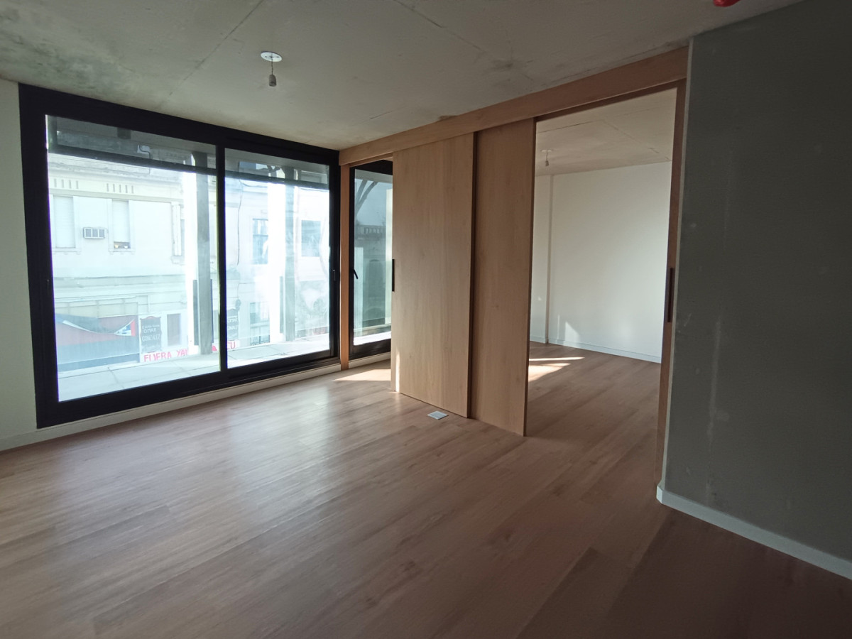 Alquiler Apartamento A Estrenar 1 Dormitorio Balcón Al Frente En Centro