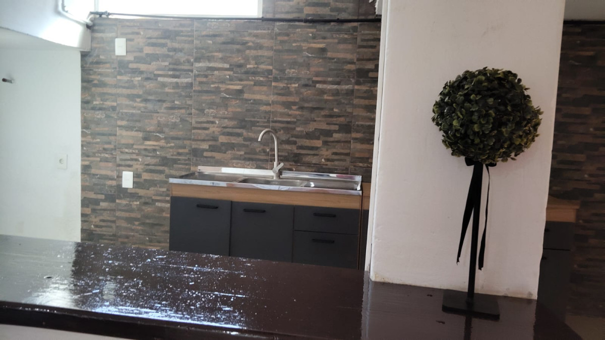 Alquiler Apartamento Remodelado A Nuevo Ubicado En Subsuelo 3 Dormitorios En La Comercial · Foto 10