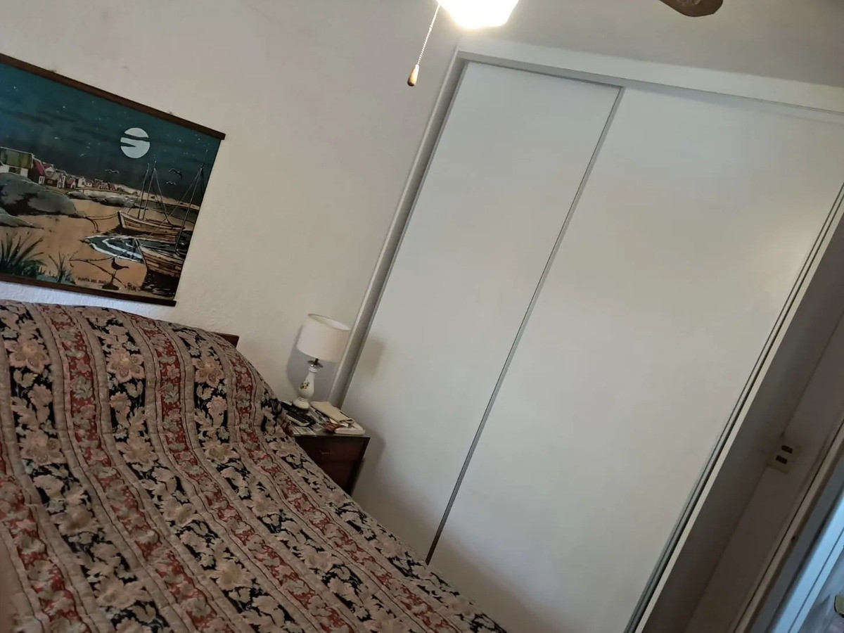 Alquiler Apartamento De 2 Dormitorios Muy Luminoso En Aguada · Foto 9