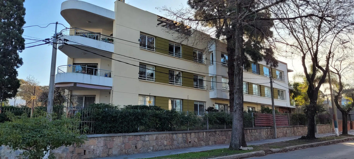 Alquiler Moderno Apartamento De 1 Dormitorio A 2 Cuadras De La Rambla En Malvin · Foto 11