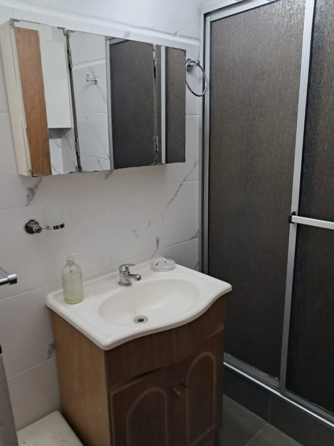 Alquiler Apartamento De 2 Dormitorios Muy Luminoso En Aguada · Foto 12